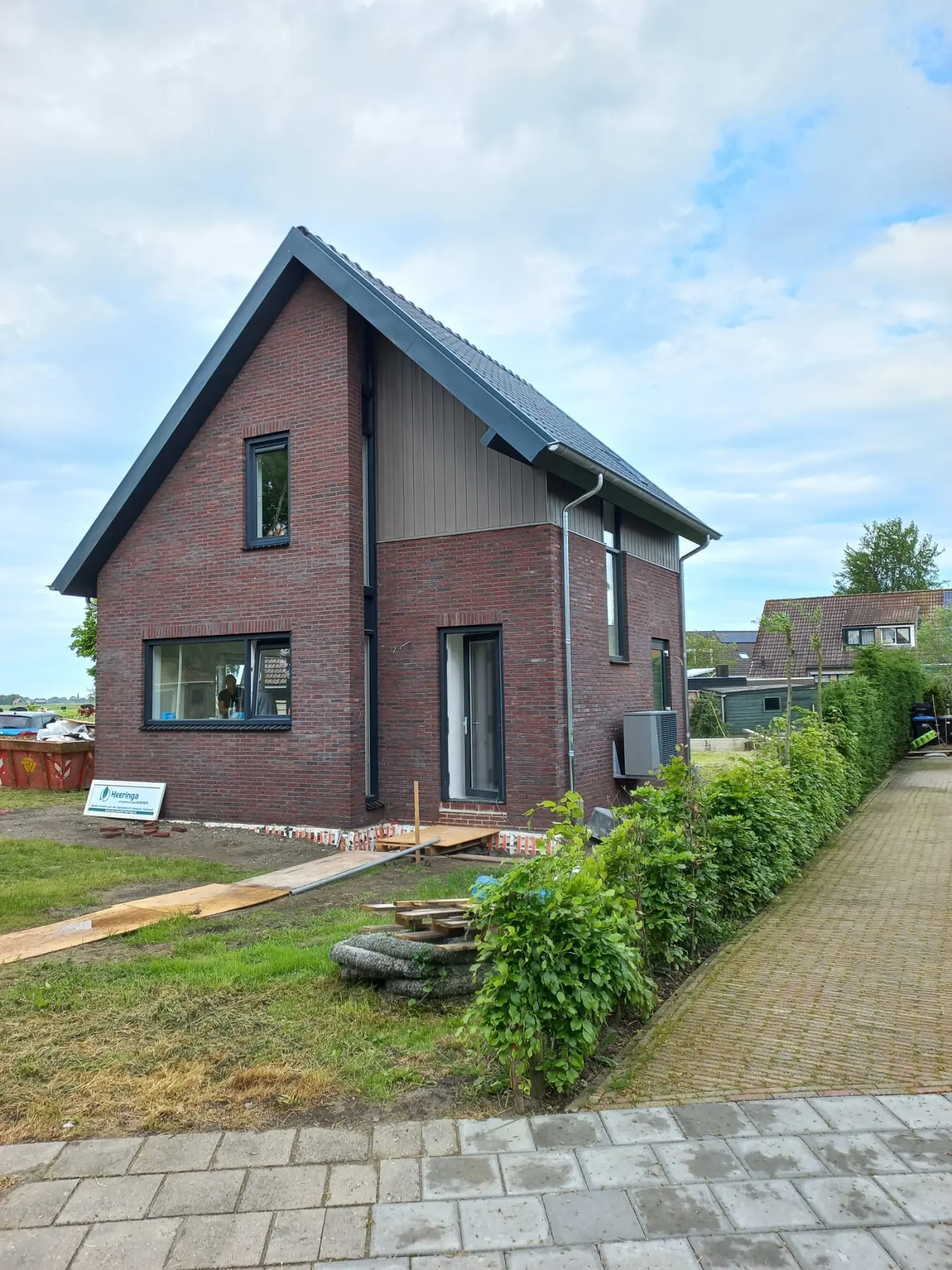(FSC) Energie neutrale nieuwbouw woning met lucht/water warmtepomp in Easterwierrum