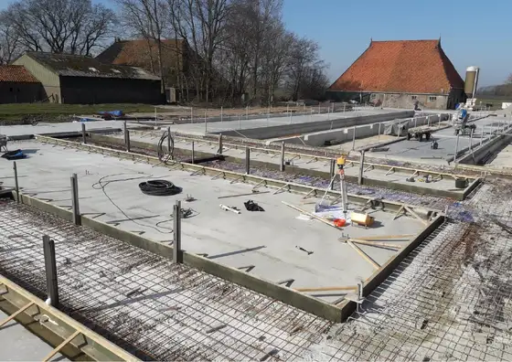 Nieuwbouw Geitenstal in Mirns — afbeelding 12