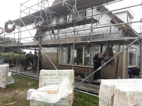 Renovatie en isolatie buitenschil bedrijfswoning — afbeelding 11